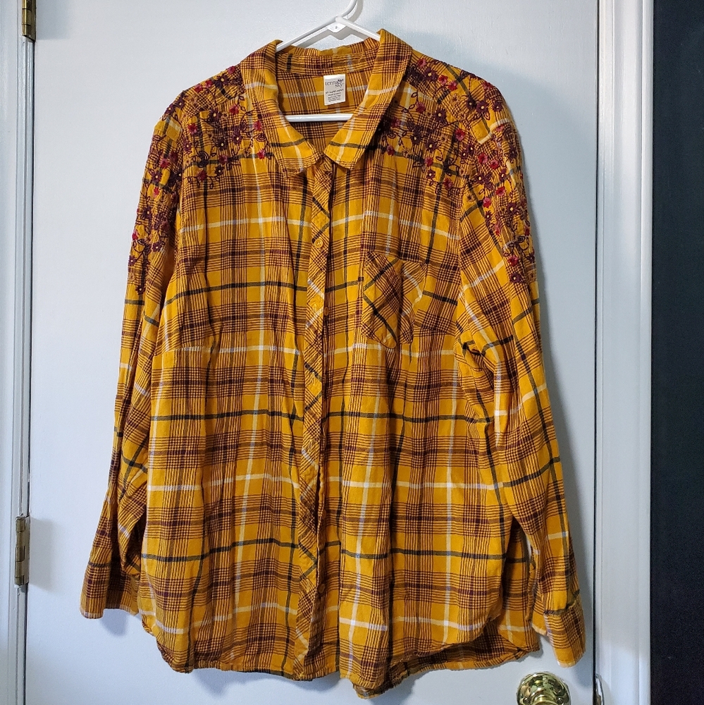 Terra & Sky Gold Plaid Button-Up Shirt with Floral Embroidery Accents Size 3X